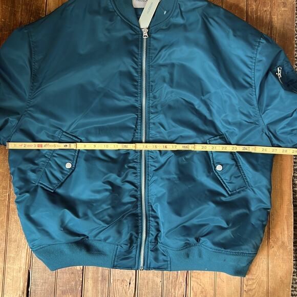 Women’s Hudson warm oversized warm quilted satin Bomber Jacket coat new NWT - Picture 2 of 8